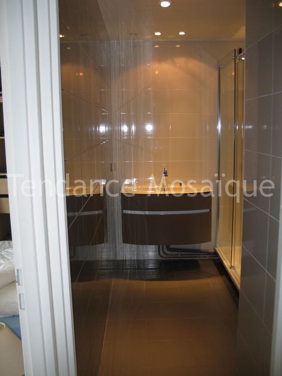Salle De Bain Blanche Et Grise : salle de bain en faïence blanche et grise 25 septembre 2015 salle de … Salle De Bain Blanche Et Grise : salle de bain en faïence blanche et grise 25 septembre 2015 salle de …